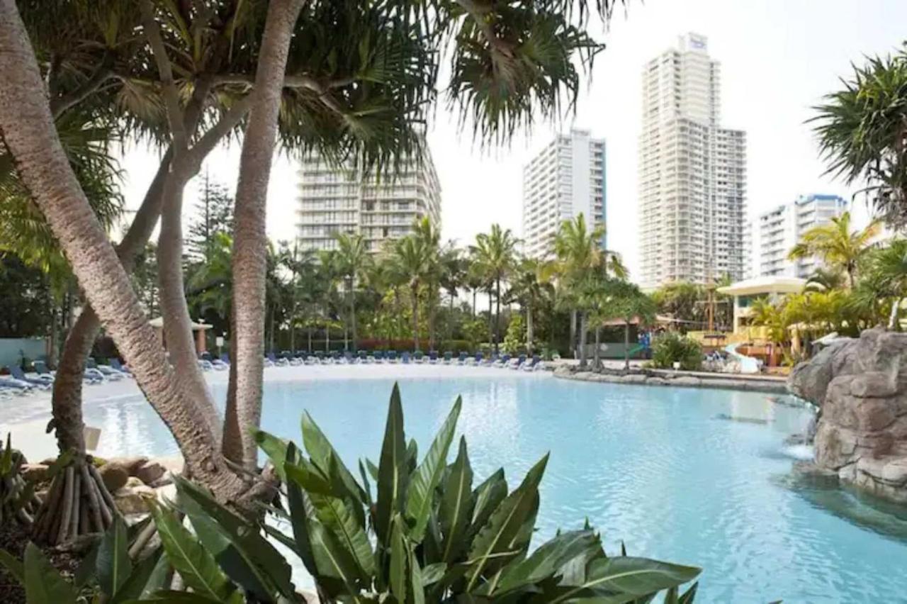 Crown Tower By Serain Residences Gold Coast Exterior foto